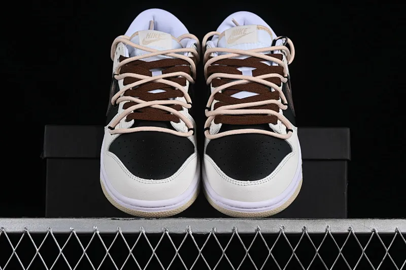 All categories Nk SB Dunk series Nk SB Dunk Low low-top sneakers Nk Dunk Low chestnut letters high street black and brown deconstruction SB strap low-top casual sneakers DV0831-003